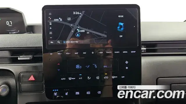 Hyundai Staria 2022 — Фото 16/20