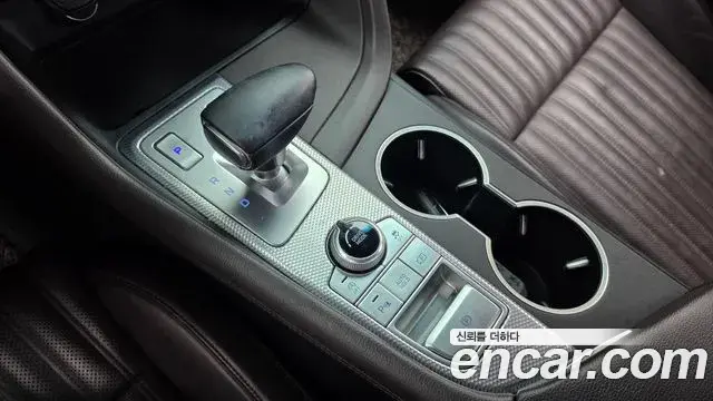 Genesis G70 2021 — Photo 9/32