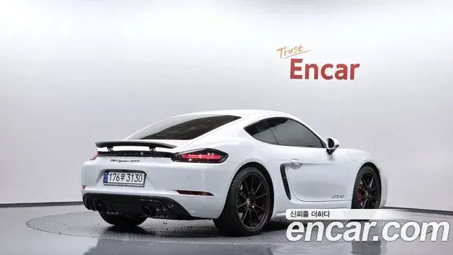 Porsche 718 Cayman 2023 — Photo 26/32