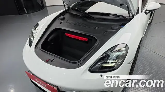 Porsche 718 Cayman 2023 — Photo 29/32