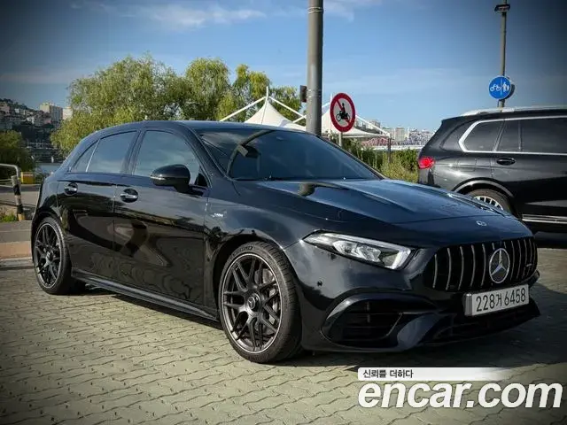 Mercedes-Benz A-Class 2023 — Фото 1/20