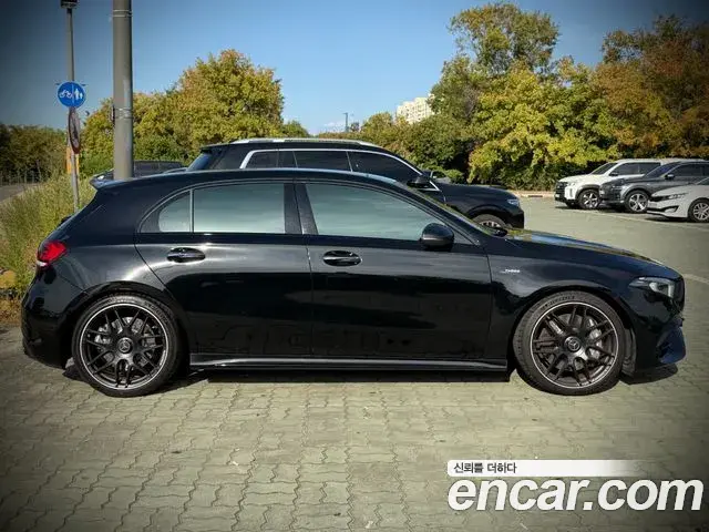 Mercedes-Benz A-Class 2023 — Фото 2/20