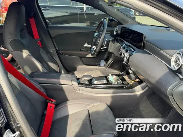 Mercedes-Benz A-Class 2023 — Фото 14/20