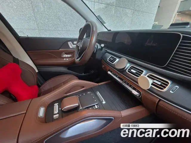 Mercedes-Benz GLE-Class 2025 — Photo 8/14