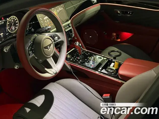 Bentley Flying Spur 2022 — ფოტო 11/19