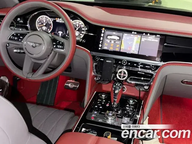 Bentley Flying Spur 2022 — ფოტო 12/19