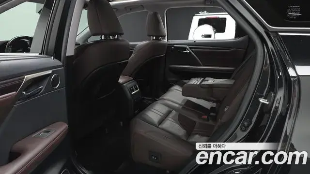 Lexus RX450h 2022 — Photo 16/40