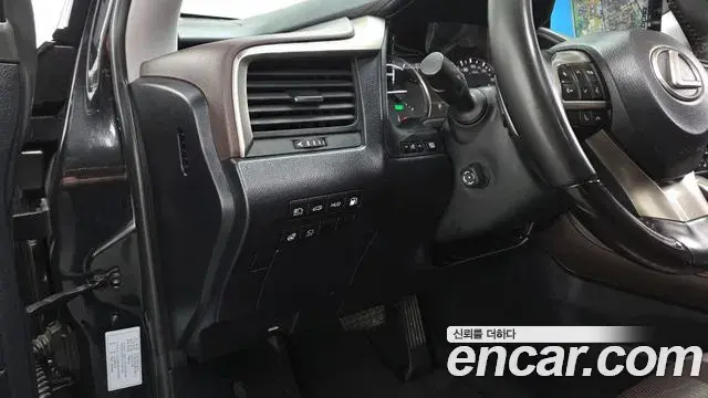 Lexus RX450h 2022 — Photo 14/40
