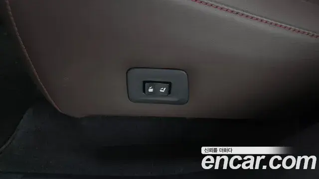 Lexus RX450h 2022 — Photo 34/40