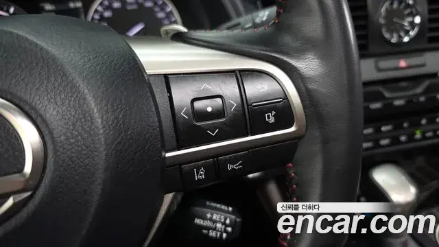 Lexus RX450h 2022 — Photo 32/40