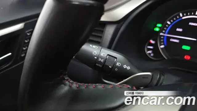 Lexus RX450h 2022 — Photo 30/40