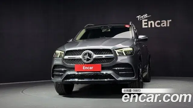 Mercedes-Benz GLE-Class 2019 — Фото 3/20