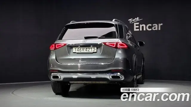 Mercedes-Benz GLE-Class 2019 — Фото 4/20