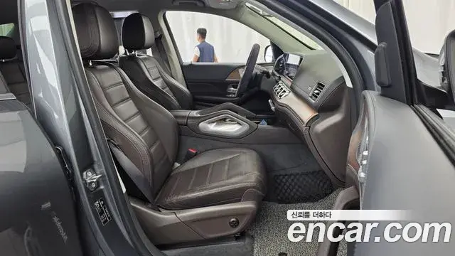 Mercedes-Benz GLE-Class 2019 — Фото 11/20