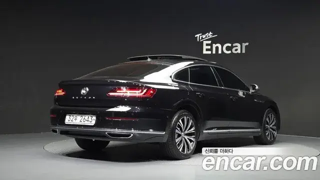 Volkswagen Arteon 2019 — Şəkil 7/30