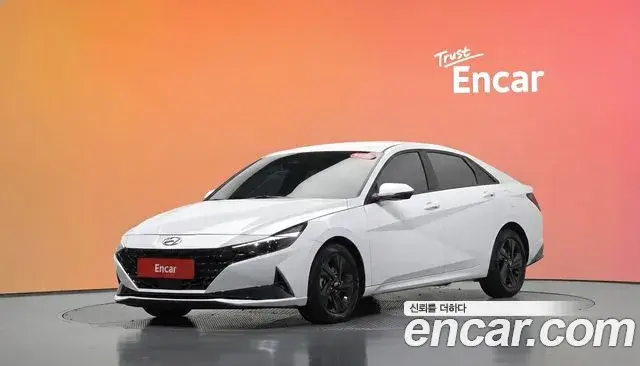Hyundai Avante 2022 — Фото 1/20