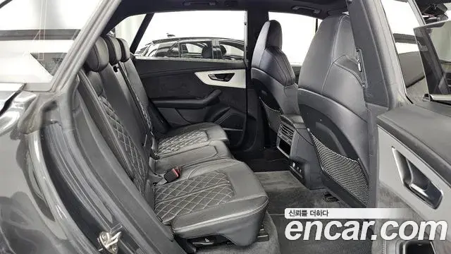 Audi Q7 2020 — Фото 12/20