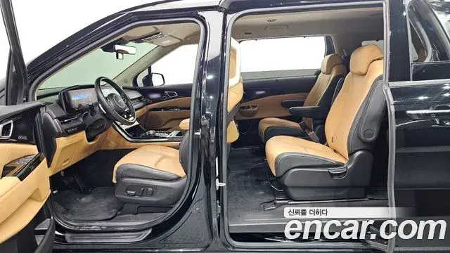 Kia Carnival 2022 — Photo 13/20