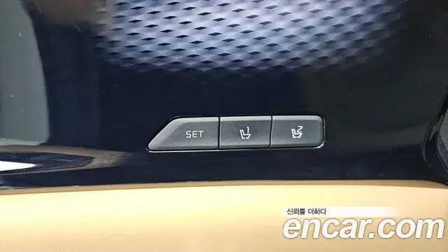 Kia Carnival 2022 — Photo 14/20