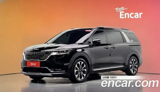 Kia Carnival 2022 — Photo 1/20