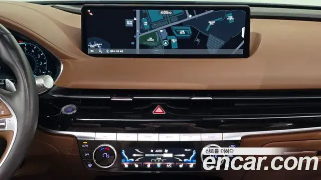 Genesis Electrified G80 2023 — Photo 14/20