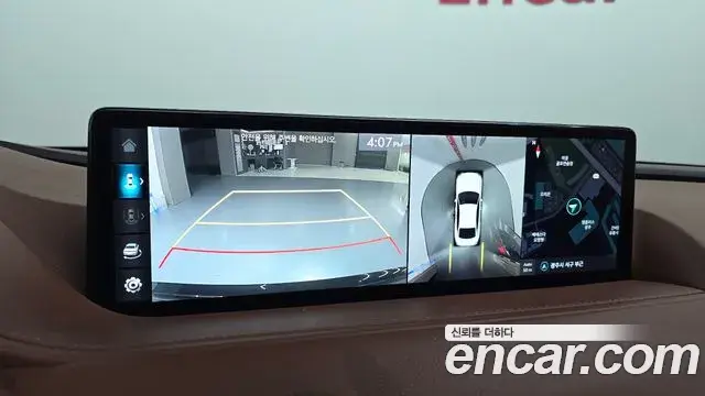 Genesis Electrified G80 2023 — Photo 15/20
