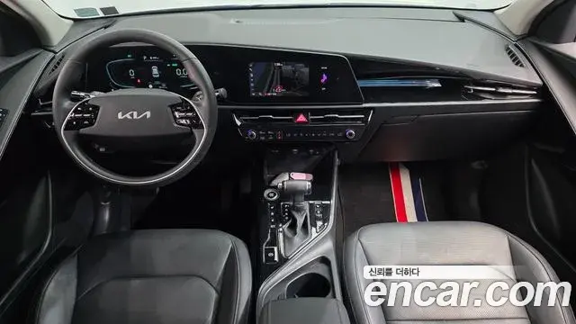 Kia Niro 2022 — Фото 7/20