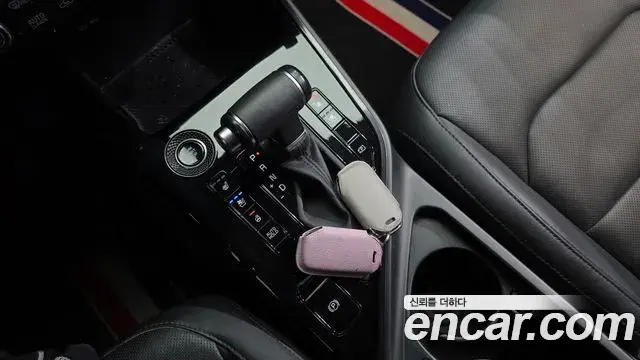 Kia Niro 2022 — Фото 9/20