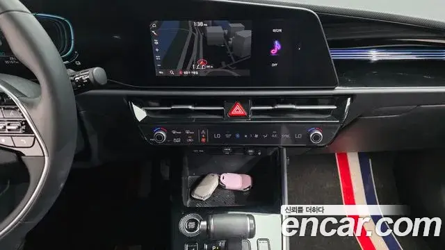 Kia Niro 2022 — Фото 14/20