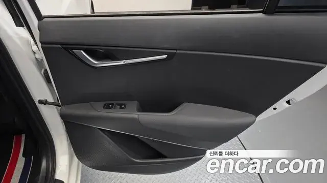 Kia Niro 2022 — Photo 5/31