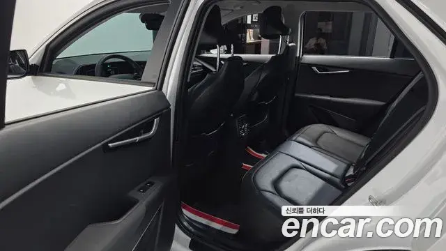 Kia Niro 2022 — Photo 13/31