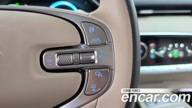 Genesis GV70 2023 — ფოტო 35/37