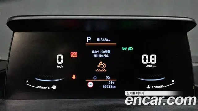 Hyundai Staria 2023 — Фото 8/20