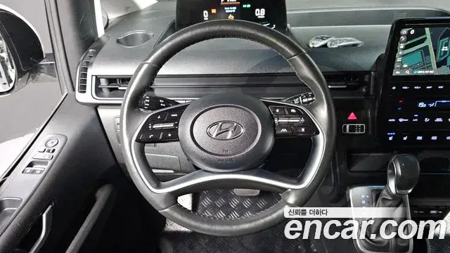 Hyundai Staria 2023 — Фото 12/20