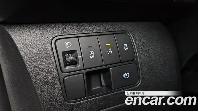Hyundai Staria 2023 — Фото 18/20