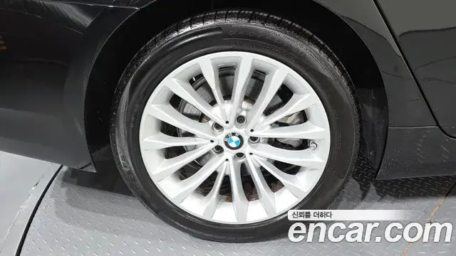 BMW 5 Series 2023 — Фото 5/20