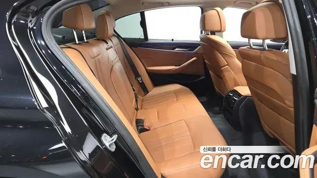 BMW 5 Series 2023 — Фото 13/20