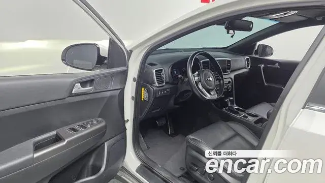 Kia Sportage The Bold 2020 — Фото 10/20