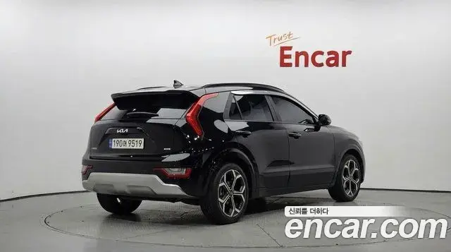 Kia Niro 2022 — Şəkil 18/20