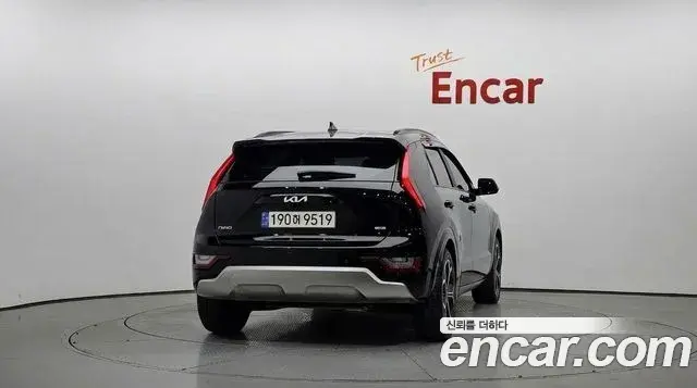 Kia Niro 2022 — Şəkil 19/20