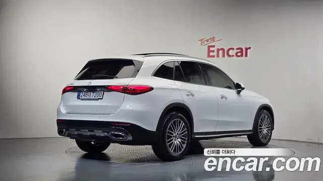 Mercedes-Benz GLC-Class 2023 — Фото 2/20