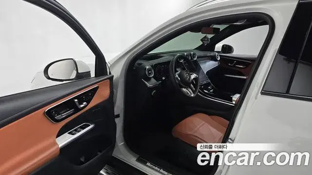 Mercedes-Benz GLC-Class 2023 — Фото 10/20
