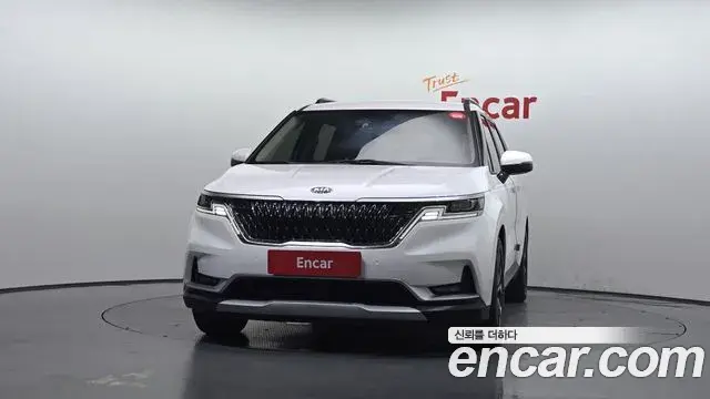 Kia Carnival 2020 — Фото 3/20