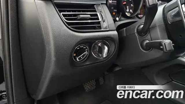 Porsche Macan 2019 — Photo 18/20