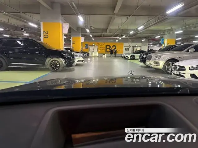 Mercedes-Benz S-Class 2023 — ფოტო 17/20
