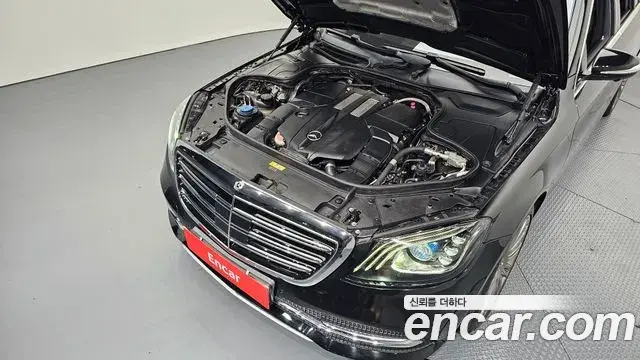 Mercedes-Benz S-Class 2019 — Фото 6/20