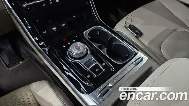 Kia Carnival 2023 — Фото 9/20
