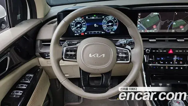 Kia Carnival 2023 — Фото 14/20