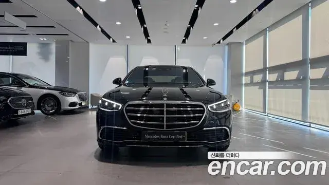 Mercedes-Benz S-Class 2025 — Фото 1/19