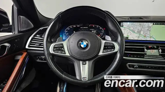 BMW X6 2021 — Фото 12/20